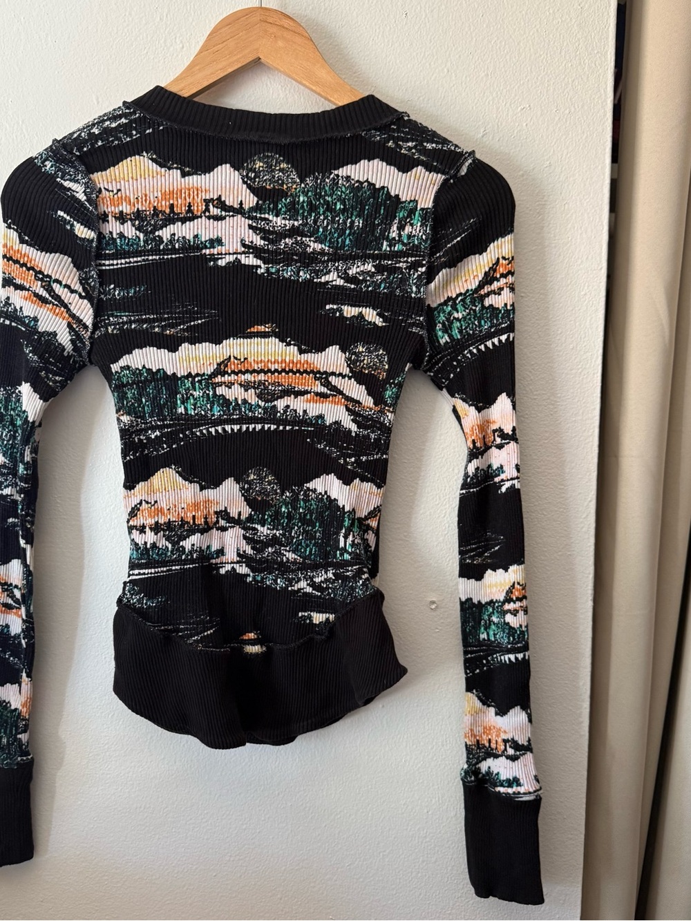 Free People FP Movement Rally Rib Henley Top - Picture 2 of 6